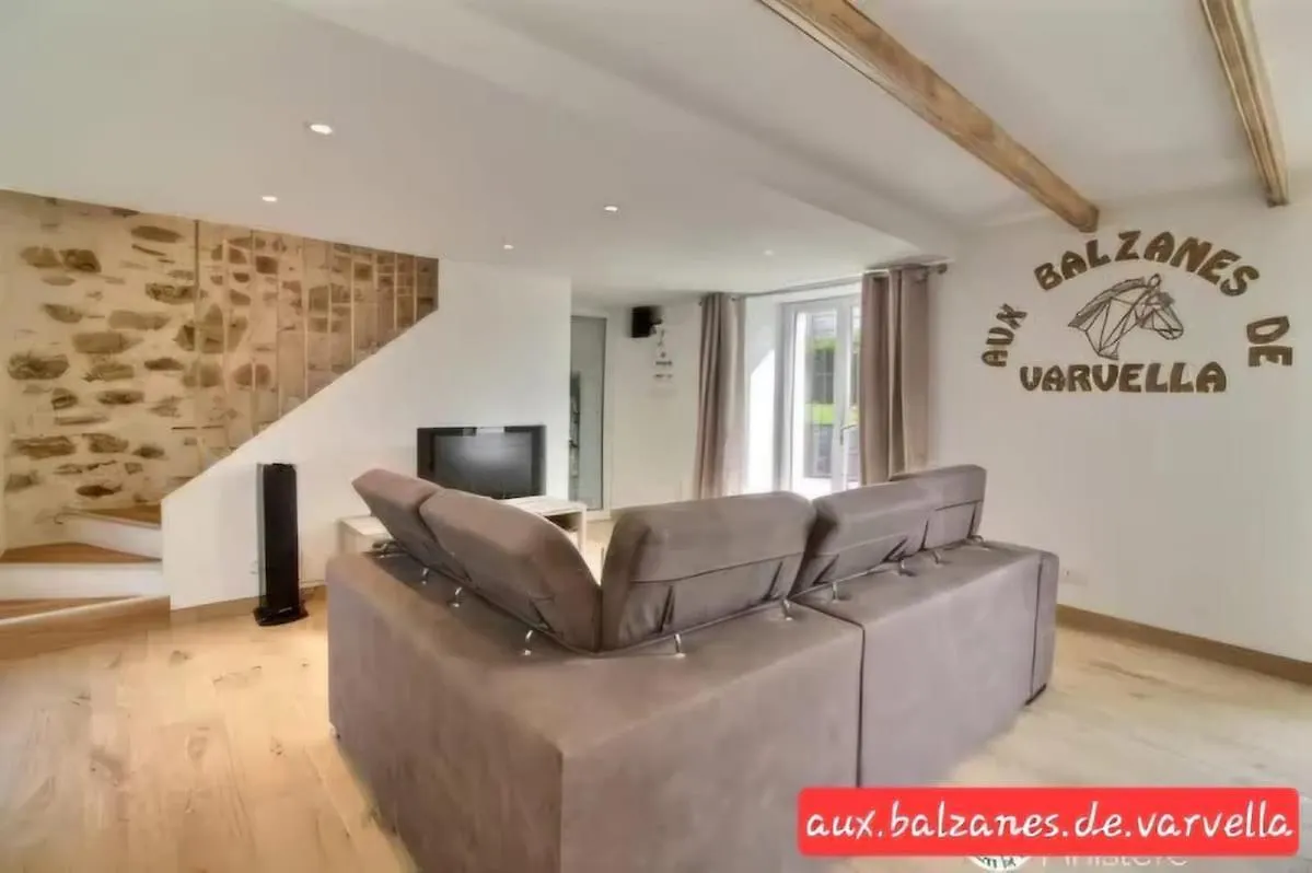 Charming Cottage With Boulodrome Near Brest Ploudaniel 0*,
