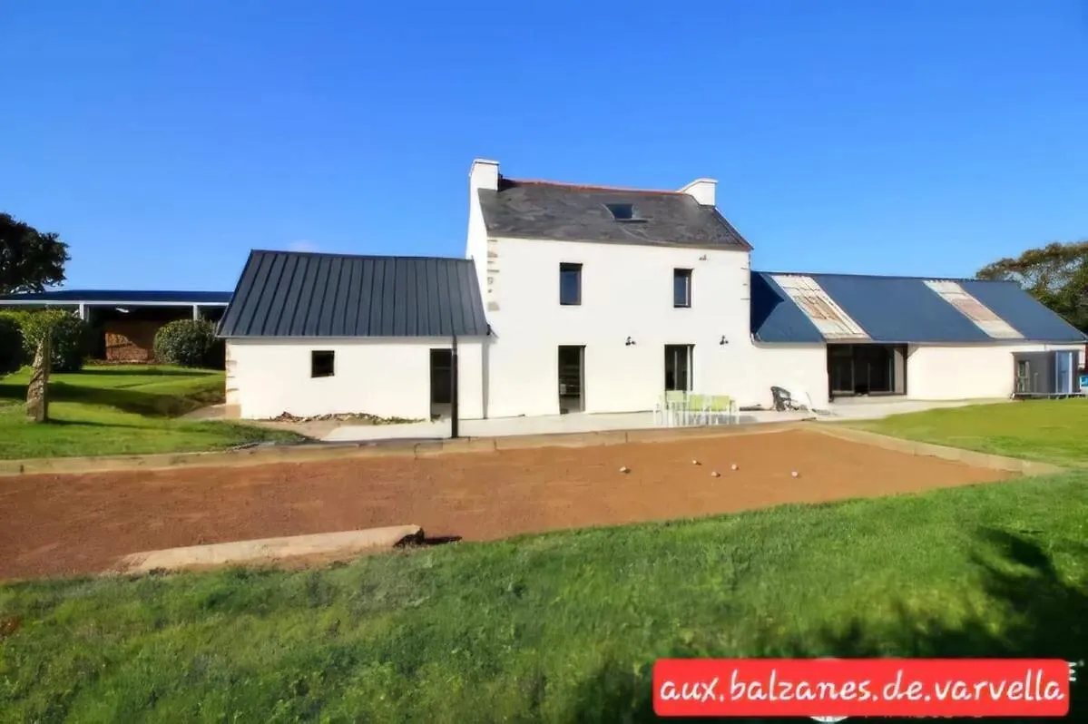 Charming Cottage With Boulodrome Near Brest Ploudaniel